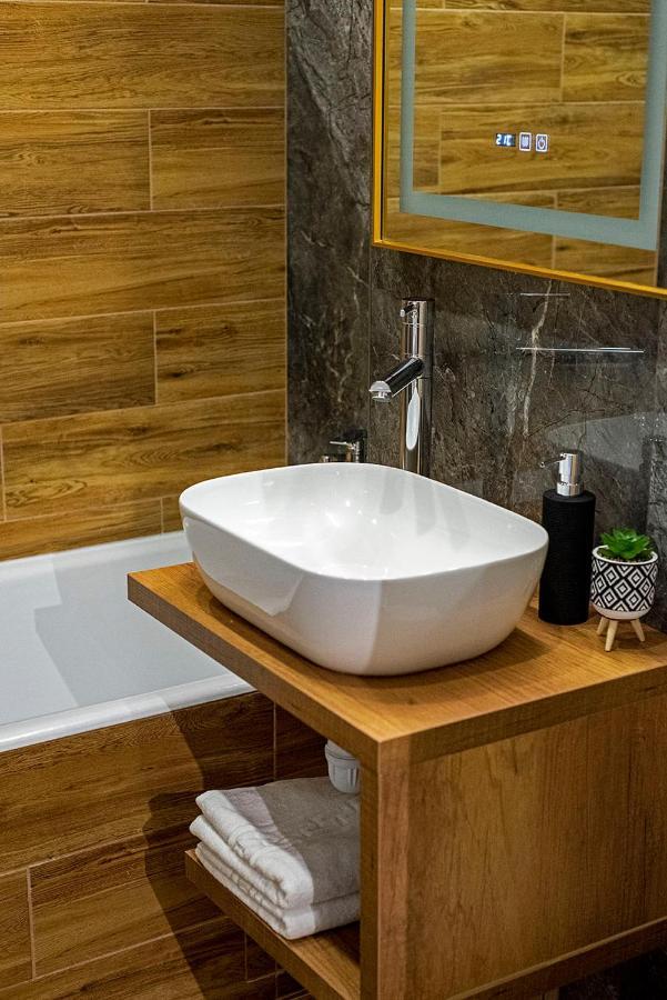 Awesome Apartment Bucarest Esterno foto
